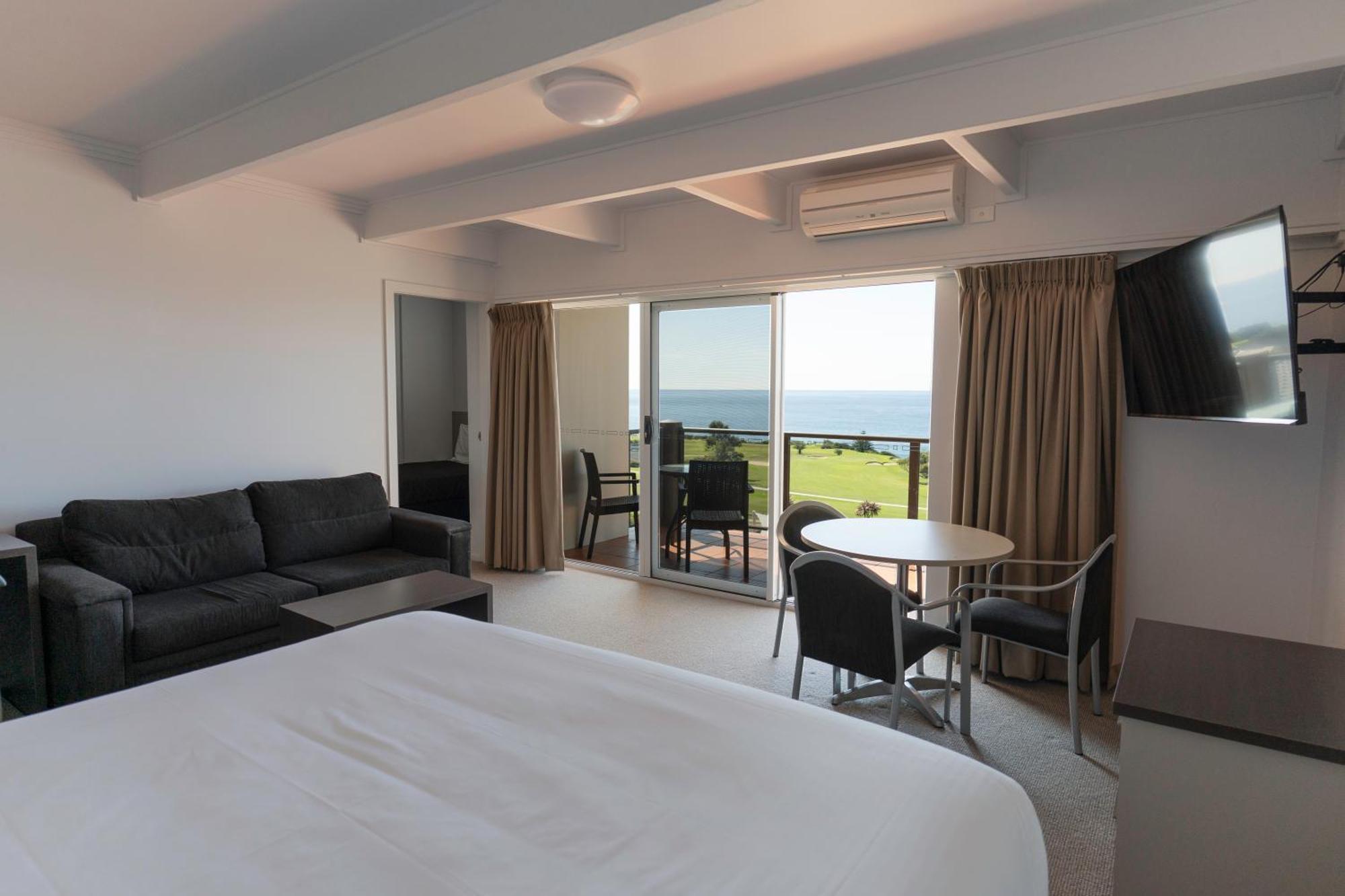 Amooran Oceanside Apartments And Motel Narooma Extérieur photo