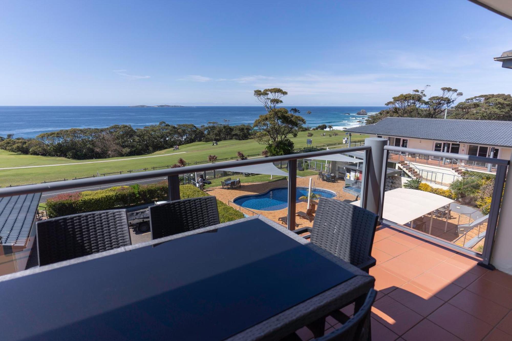 Amooran Oceanside Apartments And Motel Narooma Extérieur photo