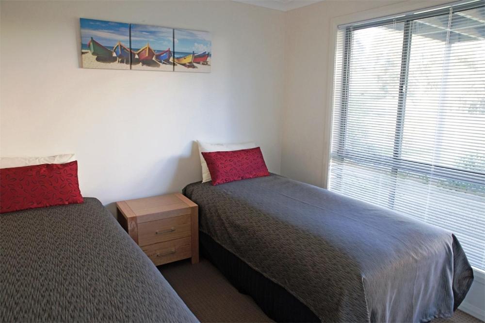 Amooran Oceanside Apartments And Motel Narooma Extérieur photo